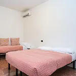 Lia 3 Guest house *
