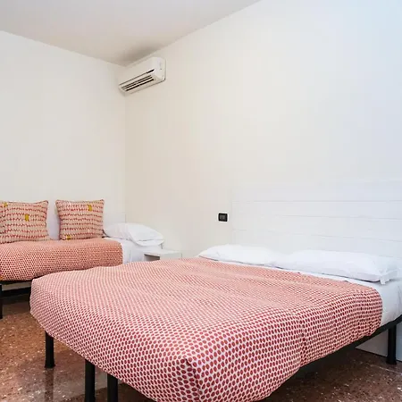 Lia 3 Guest house *