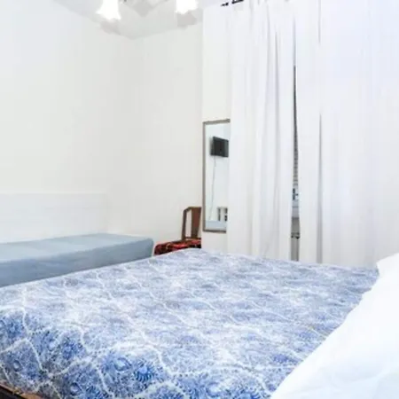 Lia 3 Pensjonat La Spezia